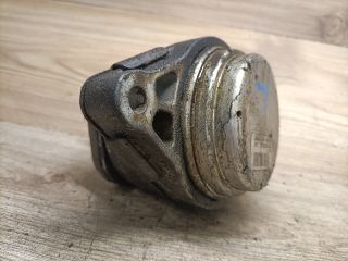 bontott LAND ROVER RANGE ROVER Motor Tartó Bak Jobb