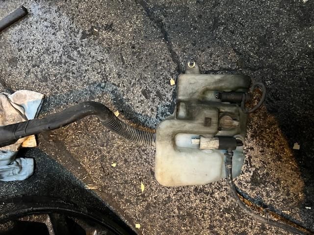 bontott LAND ROVER RANGE ROVER Ablakmosó Tartály