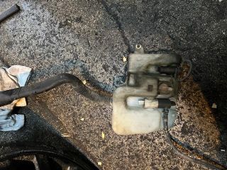 bontott LAND ROVER RANGE ROVER Ablakmosó Tartály