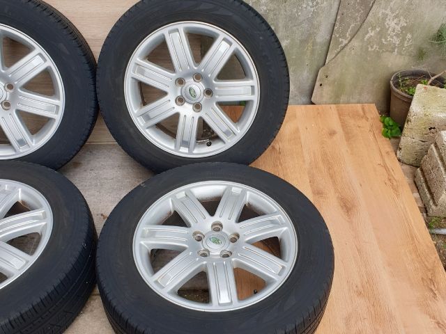 bontott LAND ROVER RANGE ROVER Alufelni Szett Gumival