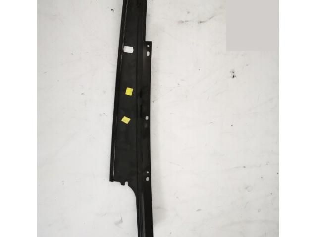 bontott LAND ROVER RANGE ROVER Bal B Oszlop Burkolat