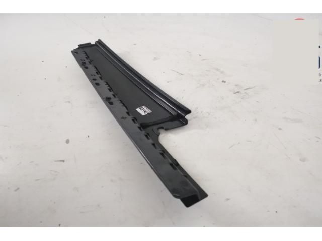 bontott LAND ROVER RANGE ROVER Bal B Oszlop Burkolat