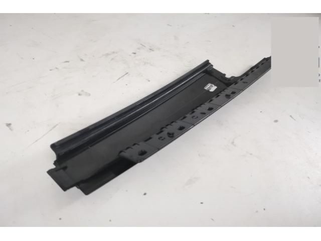 bontott LAND ROVER RANGE ROVER Bal B Oszlop Burkolat