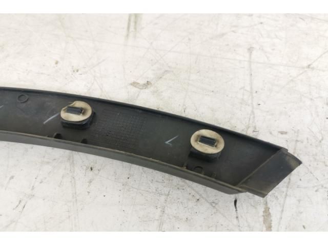 bontott LAND ROVER RANGE ROVER Bal B Oszlop Díszléc