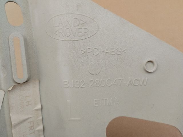 bontott LAND ROVER RANGE ROVER Bal C Oszlop Burkolat