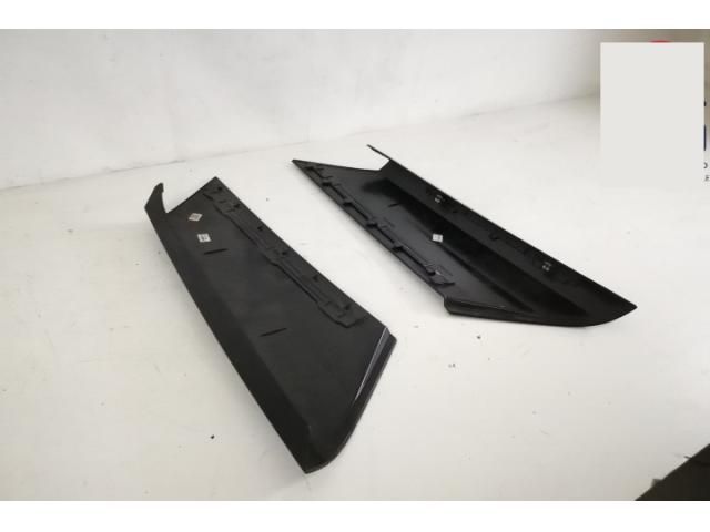 bontott LAND ROVER RANGE ROVER Bal D Oszlop Burkolat