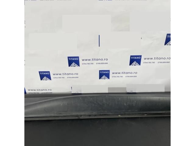 bontott LAND ROVER RANGE ROVER Bal első Ajtó Díszléc