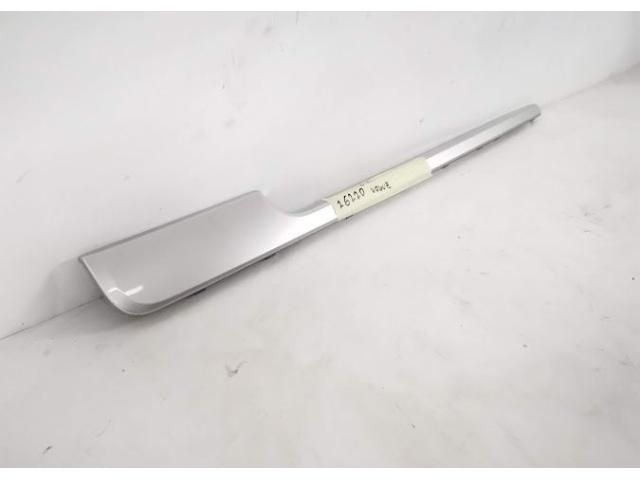 bontott LAND ROVER RANGE ROVER Bal első Ajtó Díszléc