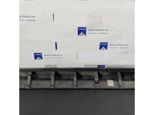 bontott LAND ROVER RANGE ROVER Bal első Ajtó Díszléc