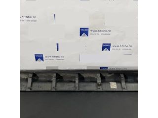 bontott LAND ROVER RANGE ROVER Bal első Ajtó Díszléc