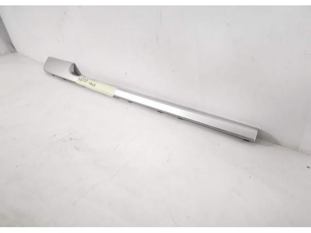 bontott LAND ROVER RANGE ROVER Bal első Ajtó Díszléc