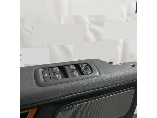 bontott LAND ROVER RANGE ROVER Bal első Ajtó Kárpit