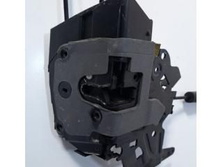 bontott LAND ROVER RANGE ROVER Bal első Ajtózár