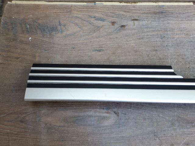 bontott LAND ROVER RANGE ROVER Bal első Belső Küszöb Burkolat