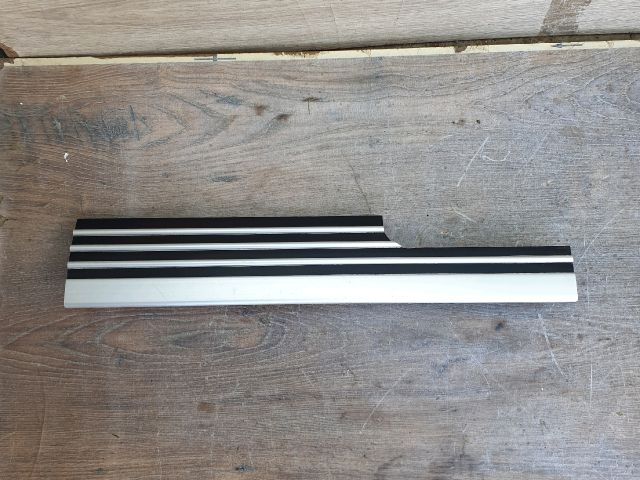 bontott LAND ROVER RANGE ROVER Bal első Belső Küszöb Burkolat