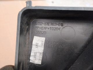 bontott LAND ROVER RANGE ROVER Bal első Lökhárító Tartó (Műanyag)