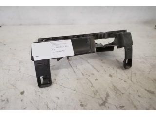 bontott LAND ROVER RANGE ROVER Bal első Lökhárító Tartó (Műanyag)