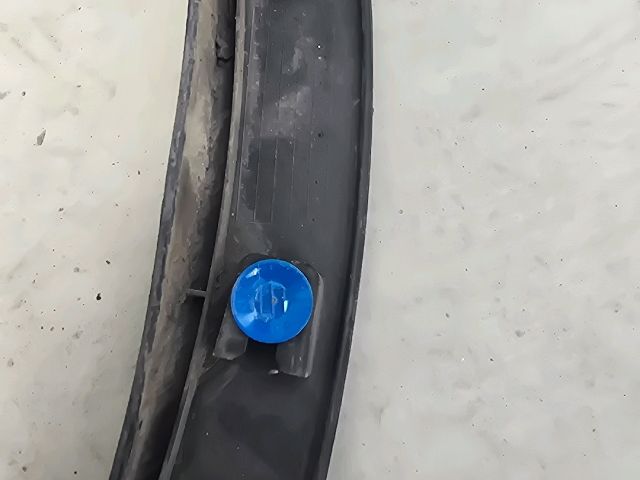 bontott LAND ROVER RANGE ROVER Bal első Sárvédő Díszléc