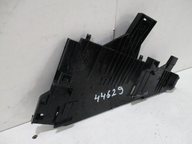 bontott LAND ROVER RANGE ROVER Bal Fényszóró Tartó