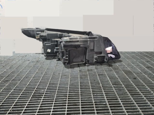 bontott LAND ROVER RANGE ROVER Bal Fényszóró