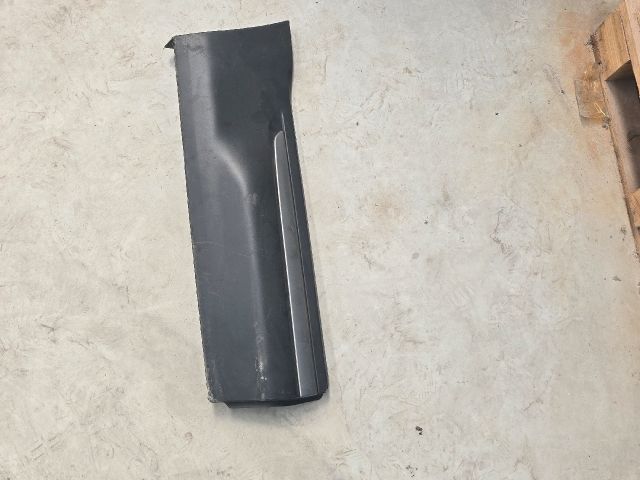 bontott LAND ROVER RANGE ROVER Bal hátsó Ajtó Díszléc