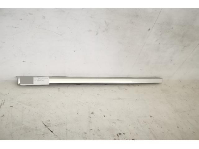 bontott LAND ROVER RANGE ROVER Bal hátsó Ajtó Díszléc