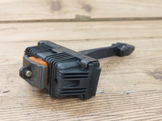 bontott LAND ROVER RANGE ROVER Bal hátsó Ajtóhatároló