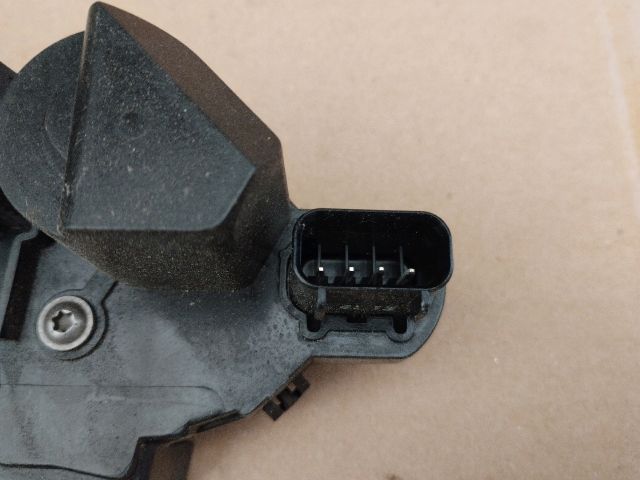 bontott LAND ROVER RANGE ROVER Bal hátsó Ajtózár