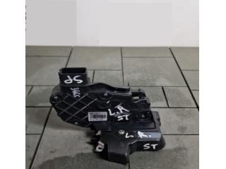 bontott LAND ROVER RANGE ROVER Bal hátsó Ajtózár