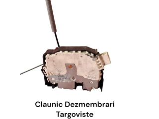 bontott LAND ROVER RANGE ROVER Bal hátsó Ajtózár