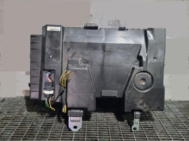 bontott LAND ROVER RANGE ROVER Bal hátsó Hangszóró