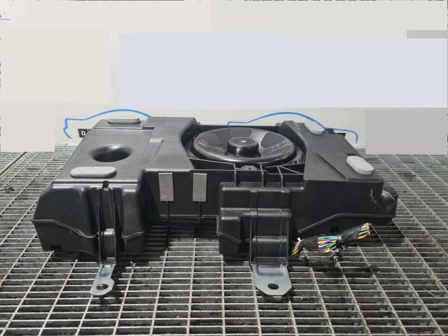 bontott LAND ROVER RANGE ROVER Bal hátsó Hangszóró