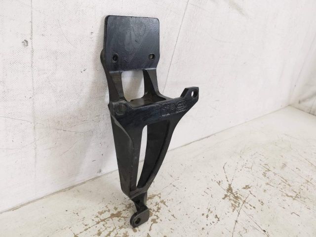 bontott LAND ROVER RANGE ROVER Bal hátsó Küszöb Tartó