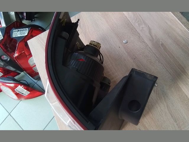 bontott LAND ROVER RANGE ROVER Bal Hátsó Lámpa