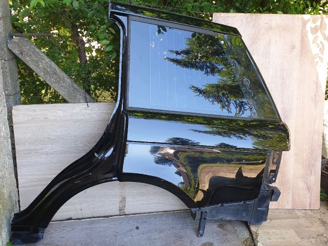 bontott LAND ROVER RANGE ROVER Bal hátsó Negyed Karosszéria Csomag