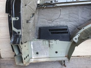 bontott LAND ROVER RANGE ROVER Bal hátsó Negyed Karosszéria Csomag