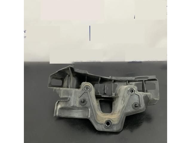 bontott LAND ROVER RANGE ROVER Bal hátsó Oldal Lökhárító Tartó (Műanyag)