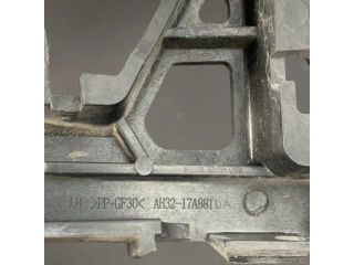 bontott LAND ROVER RANGE ROVER Bal hátsó Oldal Lökhárító Tartó (Műanyag)