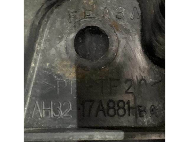 bontott LAND ROVER RANGE ROVER Bal hátsó Oldal Lökhárító Tartó (Műanyag)