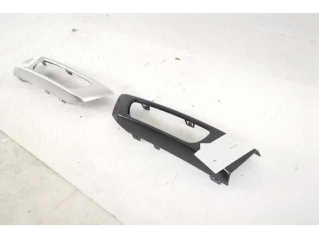 bontott LAND ROVER RANGE ROVER Bal Ködlámpa Rács