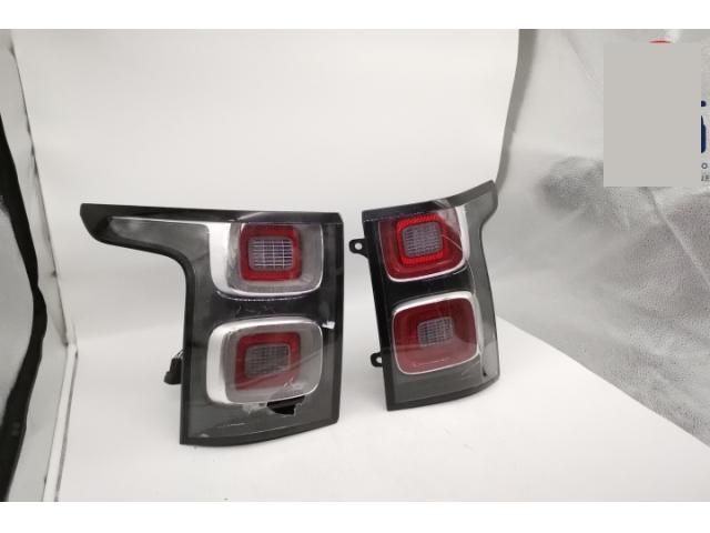 bontott LAND ROVER RANGE ROVER Bal Külső Hátsó Lámpa