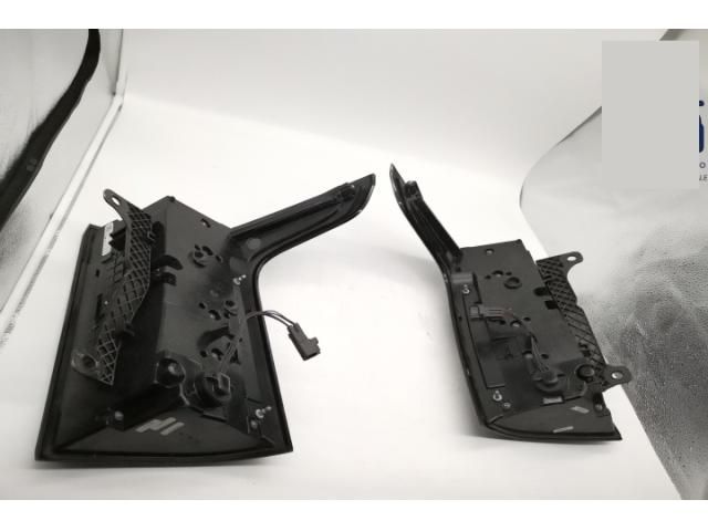 bontott LAND ROVER RANGE ROVER Bal Külső Hátsó Lámpa