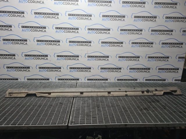 bontott LAND ROVER RANGE ROVER Bal Küszöb