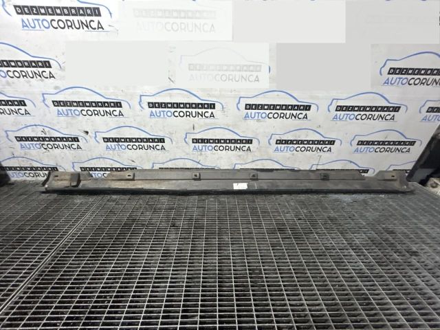 bontott LAND ROVER RANGE ROVER Bal Küszöb