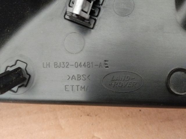 bontott LAND ROVER RANGE ROVER Bal Műszerfal Oldalkárpit