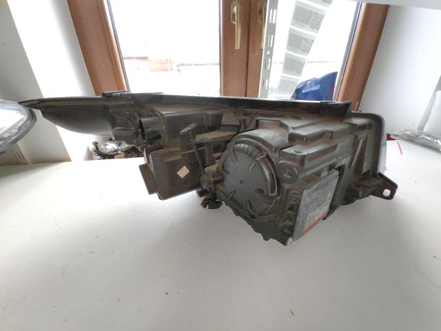 bontott LAND ROVER RANGE ROVER Bal Xenon Fényszóró