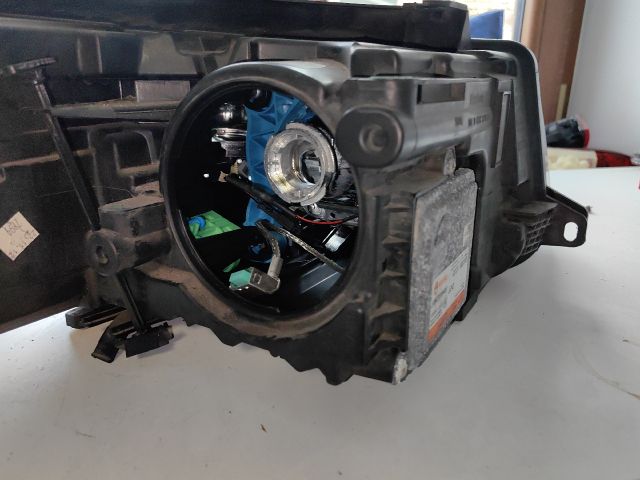 bontott LAND ROVER RANGE ROVER Bal Xenon Fényszóró