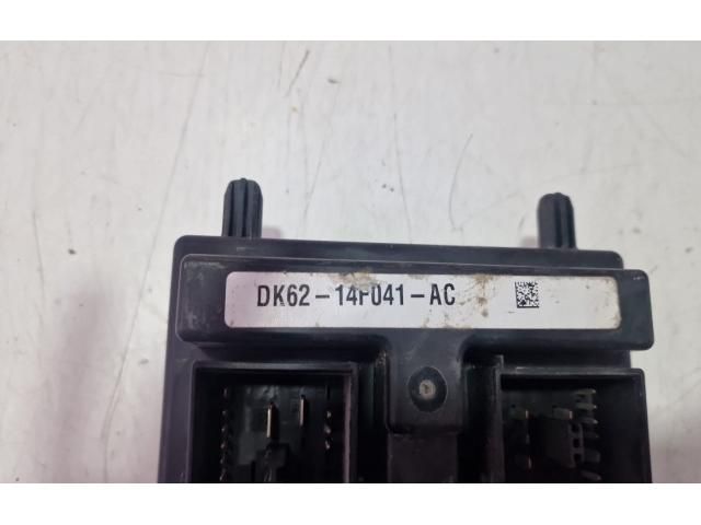 bontott LAND ROVER RANGE ROVER Biztosítéktábla Utastér