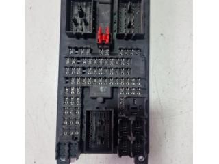 bontott LAND ROVER RANGE ROVER Biztosítéktábla Utastér