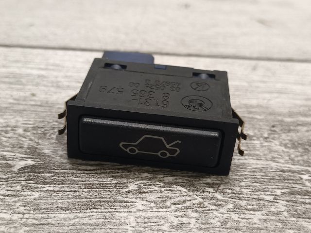 bontott LAND ROVER RANGE ROVER Csomagtér Nyitó Kar / Gomb